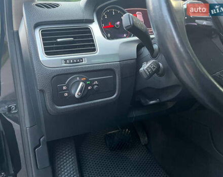 Черный Фольксваген Туарег, объемом двигателя 2.97 л и пробегом 242 тыс. км за 25900 $, фото 19 на Automoto.ua