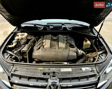 Черный Фольксваген Туарег, объемом двигателя 3 л и пробегом 245 тыс. км за 19500 $, фото 55 на Automoto.ua