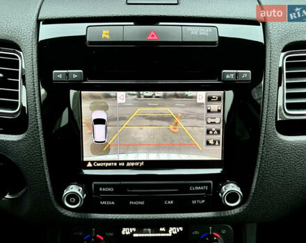 Черный Фольксваген Туарег, объемом двигателя 3 л и пробегом 245 тыс. км за 19500 $, фото 25 на Automoto.ua