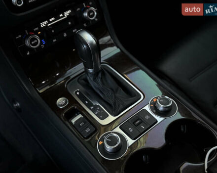 Чорний Фольксваген Туарег, об'ємом двигуна 2.97 л та пробігом 225 тис. км за 27500 $, фото 52 на Automoto.ua