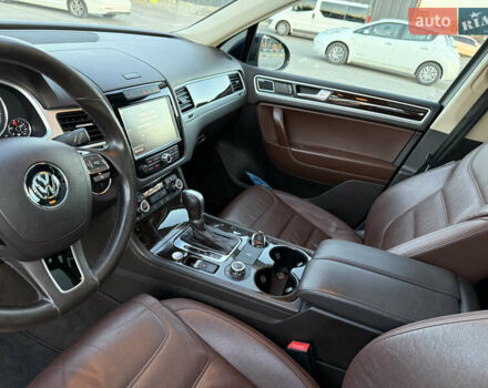 Чорний Фольксваген Туарег, об'ємом двигуна 2.97 л та пробігом 204 тис. км за 26999 $, фото 10 на Automoto.ua