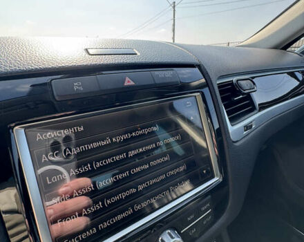 Черный Фольксваген Туарег, объемом двигателя 2.97 л и пробегом 257 тыс. км за 24000 $, фото 8 на Automoto.ua