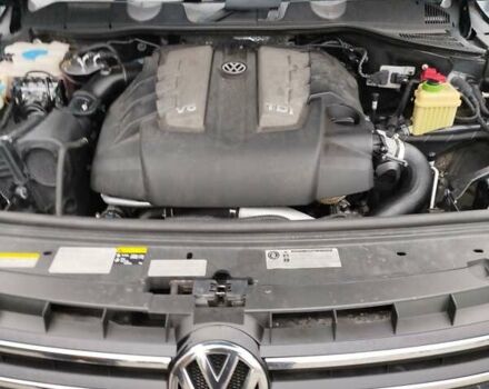 Черный Фольксваген Туарег, объемом двигателя 3 л и пробегом 252 тыс. км за 18600 $, фото 24 на Automoto.ua