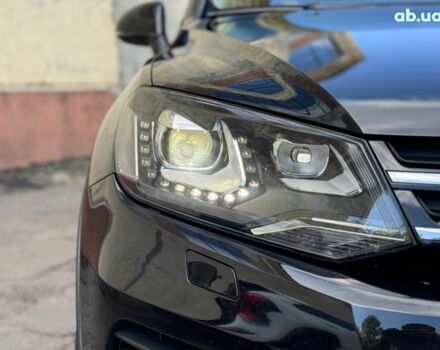 Черный Фольксваген Туарег, объемом двигателя 3 л и пробегом 200 тыс. км за 25790 $, фото 3 на Automoto.ua