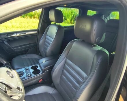 Чорний Фольксваген Туарег, об'ємом двигуна 3 л та пробігом 82 тис. км за 6800 $, фото 6 на Automoto.ua