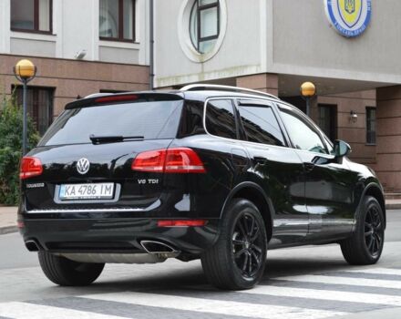 Черный Фольксваген Туарег, объемом двигателя 3 л и пробегом 256 тыс. км за 18900 $, фото 5 на Automoto.ua