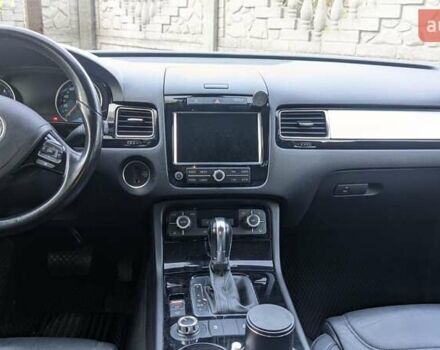 Чорний Фольксваген Туарег, об'ємом двигуна 3 л та пробігом 214 тис. км за 28000 $, фото 10 на Automoto.ua