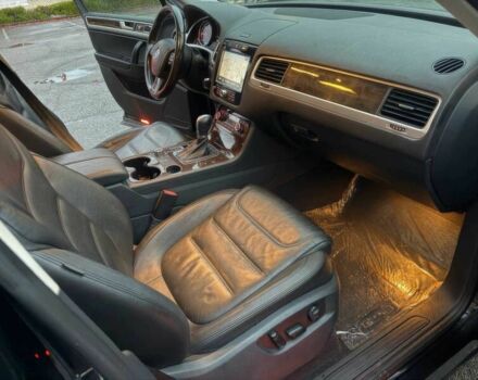 Черный Фольксваген Туарег, объемом двигателя 3 л и пробегом 87 тыс. км за 14600 $, фото 7 на Automoto.ua