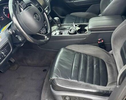 Чорний Фольксваген Туарег, об'ємом двигуна 2.97 л та пробігом 220 тис. км за 24500 $, фото 3 на Automoto.ua