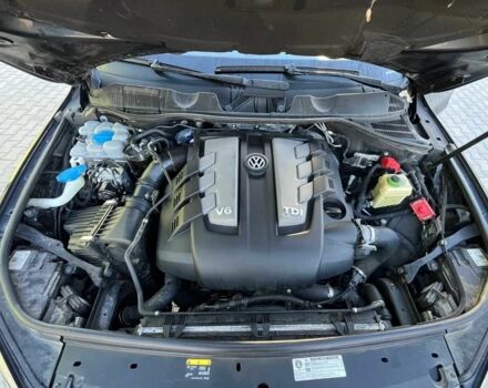 Черный Фольксваген Туарег, объемом двигателя 3 л и пробегом 114 тыс. км за 11200 $, фото 3 на Automoto.ua