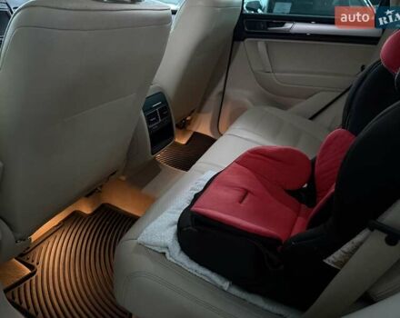 Черный Фольксваген Туарег, объемом двигателя 2.97 л и пробегом 180 тыс. км за 29870 $, фото 38 на Automoto.ua