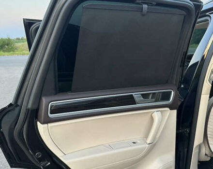 Черный Фольксваген Туарег, объемом двигателя 3 л и пробегом 269 тыс. км за 32500 $, фото 13 на Automoto.ua