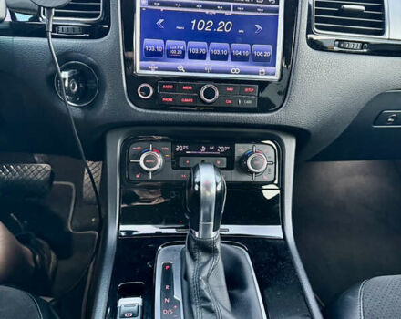 Черный Фольксваген Туарег, объемом двигателя 2.97 л и пробегом 240 тыс. км за 20500 $, фото 8 на Automoto.ua