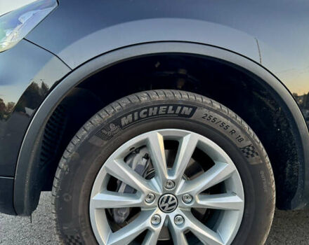 Черный Фольксваген Туарег, объемом двигателя 2.97 л и пробегом 240 тыс. км за 20500 $, фото 6 на Automoto.ua