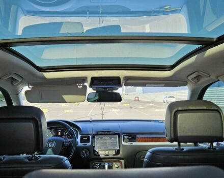 Черный Фольксваген Туарег, объемом двигателя 3 л и пробегом 236 тыс. км за 19800 $, фото 4 на Automoto.ua