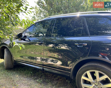 Черный Фольксваген Туарег, объемом двигателя 2.97 л и пробегом 183 тыс. км за 26500 $, фото 7 на Automoto.ua