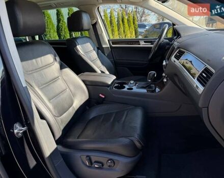 Черный Фольксваген Туарег, объемом двигателя 2.97 л и пробегом 199 тыс. км за 22000 $, фото 39 на Automoto.ua