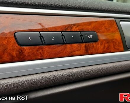 Черный Фольксваген Туарег, объемом двигателя 3 л и пробегом 239 тыс. км за 23500 $, фото 7 на Automoto.ua