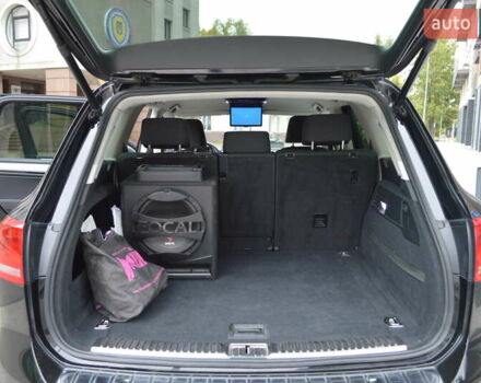 Чорний Фольксваген Туарег, об'ємом двигуна 2.97 л та пробігом 256 тис. км за 18900 $, фото 25 на Automoto.ua