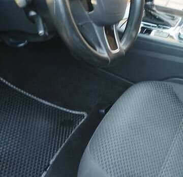 Черный Фольксваген Туарег, объемом двигателя 3 л и пробегом 267 тыс. км за 20000 $, фото 2 на Automoto.ua