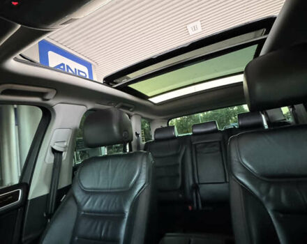 Чорний Фольксваген Туарег, об'ємом двигуна 2.97 л та пробігом 400 тис. км за 19300 $, фото 21 на Automoto.ua