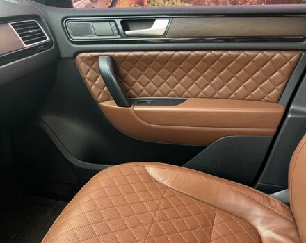 Черный Фольксваген Туарег, объемом двигателя 3 л и пробегом 258 тыс. км за 19000 $, фото 16 на Automoto.ua