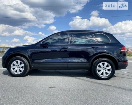 Черный Фольксваген Туарег, объемом двигателя 3 л и пробегом 223 тыс. км за 25500 $, фото 4 на Automoto.ua