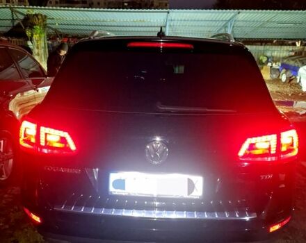 Черный Фольксваген Туарег, объемом двигателя 3 л и пробегом 227 тыс. км за 21000 $, фото 4 на Automoto.ua