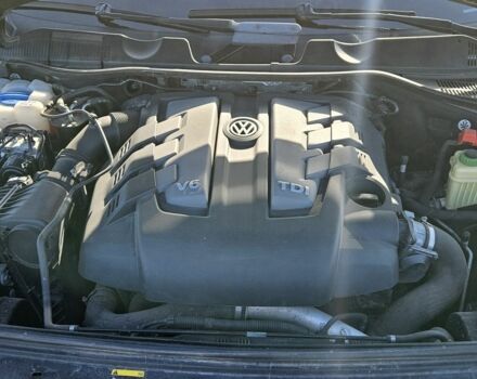 Черный Фольксваген Туарег, объемом двигателя 3 л и пробегом 236 тыс. км за 19800 $, фото 6 на Automoto.ua