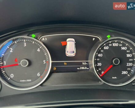 Черный Фольксваген Туарег, объемом двигателя 2.97 л и пробегом 275 тыс. км за 26000 $, фото 18 на Automoto.ua