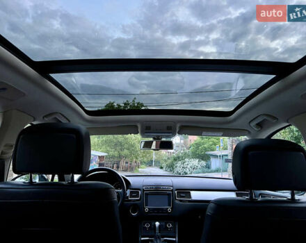 Черный Фольксваген Туарег, объемом двигателя 2.97 л и пробегом 267 тыс. км за 19900 $, фото 66 на Automoto.ua