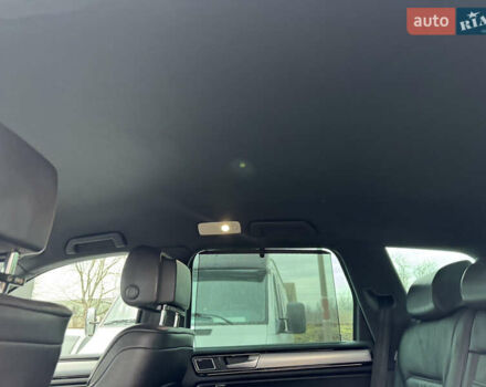 Черный Фольксваген Туарег, объемом двигателя 2.97 л и пробегом 275 тыс. км за 26000 $, фото 27 на Automoto.ua