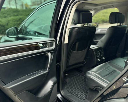 Черный Фольксваген Туарег, объемом двигателя 3 л и пробегом 238 тыс. км за 23700 $, фото 34 на Automoto.ua