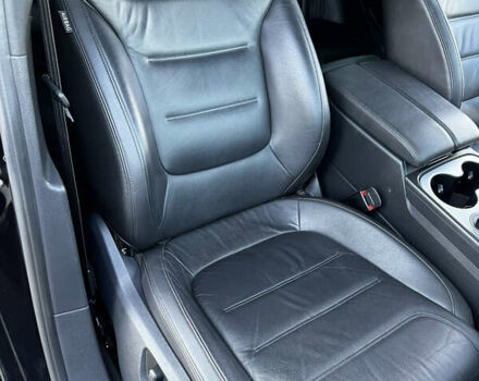 Черный Фольксваген Туарег, объемом двигателя 2.97 л и пробегом 202 тыс. км за 30000 $, фото 51 на Automoto.ua