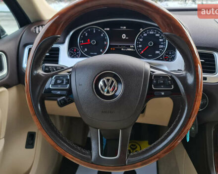 Чорний Фольксваген Туарег, об'ємом двигуна 3 л та пробігом 185 тис. км за 32999 $, фото 8 на Automoto.ua