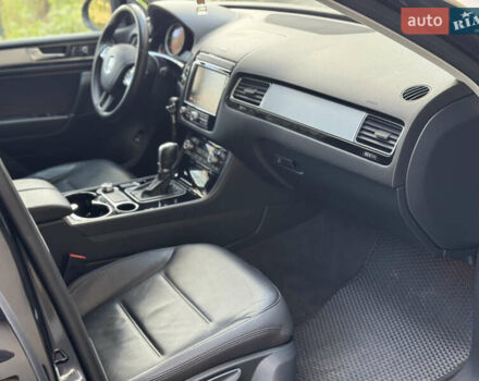 Чорний Фольксваген Туарег, об'ємом двигуна 2.97 л та пробігом 194 тис. км за 22499 $, фото 50 на Automoto.ua