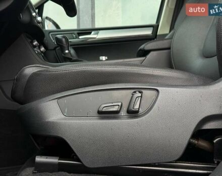 Черный Фольксваген Туарег, объемом двигателя 3.6 л и пробегом 220 тыс. км за 16900 $, фото 25 на Automoto.ua