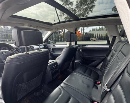 Чорний Фольксваген Туарег, об'ємом двигуна 2.97 л та пробігом 230 тис. км за 26000 $, фото 7 на Automoto.ua