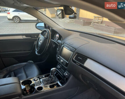 Черный Фольксваген Туарег, объемом двигателя 2.97 л и пробегом 195 тыс. км за 25900 $, фото 35 на Automoto.ua