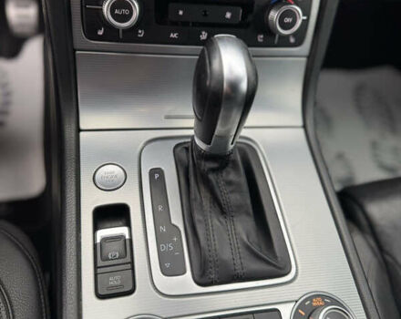 Черный Фольксваген Туарег, объемом двигателя 2.97 л и пробегом 275 тыс. км за 26000 $, фото 29 на Automoto.ua