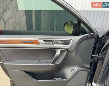 Черный Фольксваген Туарег, объемом двигателя 3.6 л и пробегом 219 тыс. км за 16999 $, фото 13 на Automoto.ua