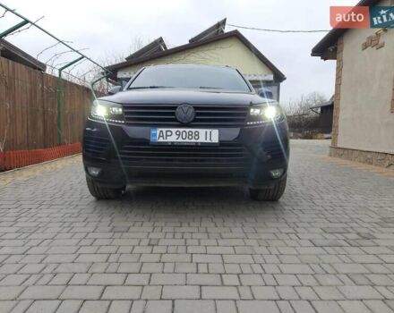 Черный Фольксваген Туарег, объемом двигателя 2.97 л и пробегом 145 тыс. км за 25300 $, фото 3 на Automoto.ua
