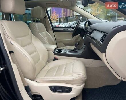 Черный Фольксваген Туарег, объемом двигателя 2.97 л и пробегом 159 тыс. км за 35490 $, фото 10 на Automoto.ua