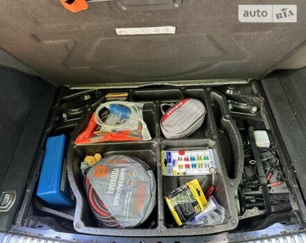 Чорний Фольксваген Туарег, об'ємом двигуна 2.97 л та пробігом 130 тис. км за 33000 $, фото 22 на Automoto.ua