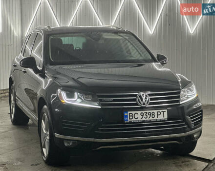 Черный Фольксваген Туарег, объемом двигателя 3 л и пробегом 56 тыс. км за 27000 $, фото 1 на Automoto.ua