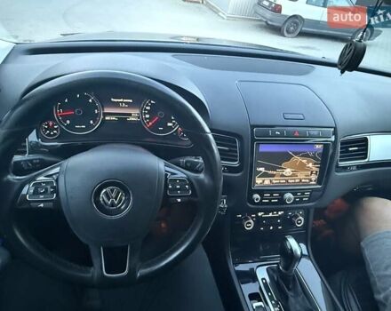 Черный Фольксваген Туарег, объемом двигателя 2.97 л и пробегом 285 тыс. км за 23500 $, фото 37 на Automoto.ua