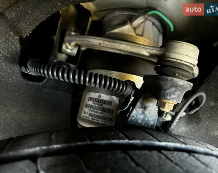 Черный Фольксваген Туарег, объемом двигателя 2.97 л и пробегом 202 тыс. км за 30000 $, фото 6 на Automoto.ua