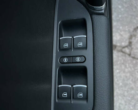 Черный Фольксваген Туарег, объемом двигателя 2.97 л и пробегом 267 тыс. км за 19900 $, фото 51 на Automoto.ua