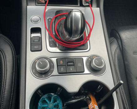 Черный Фольксваген Туарег, объемом двигателя 2.97 л и пробегом 292 тыс. км за 30000 $, фото 12 на Automoto.ua