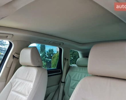 Чорний Фольксваген Туарег, об'ємом двигуна 3 л та пробігом 185 тис. км за 32999 $, фото 4 на Automoto.ua